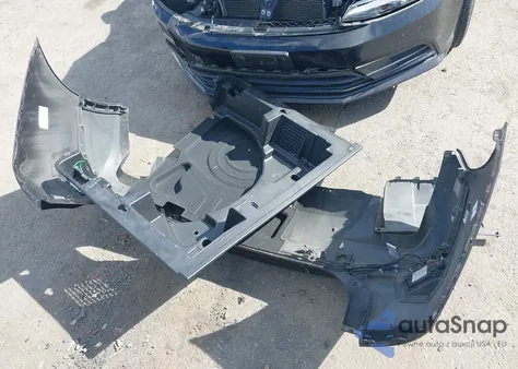 2020 Chevrolet Equinox Awd Lt 2.0L Turbo z USA, uszkodzony, nr VIN 2GNAXVEX5L6252140